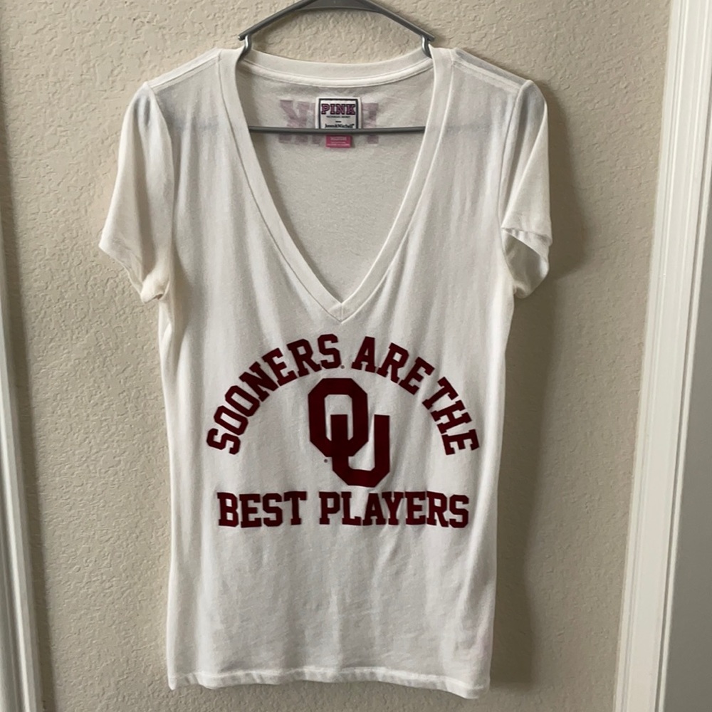 OU (Oklahoma Sooners) Deep Vneck T